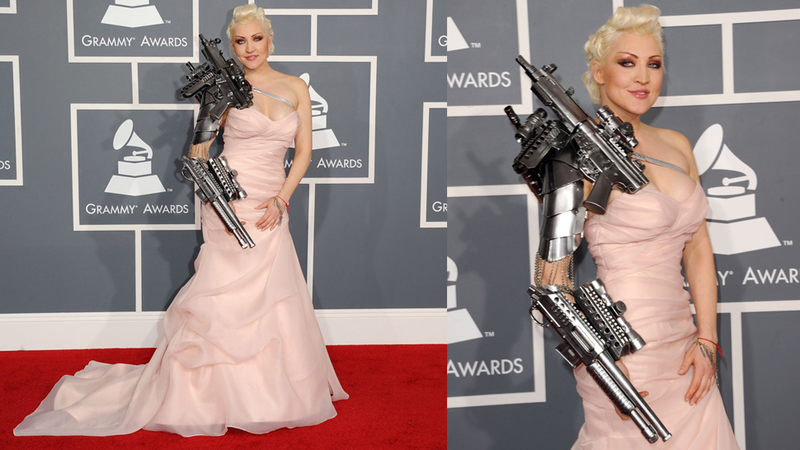 Illustration for article titled Sartorial Inanity Abounds on Grammys Red Carpet